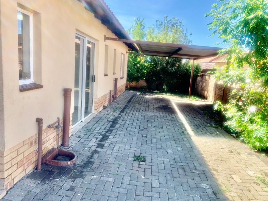 3 Bedroom Property for Sale in Waterkloof East North West